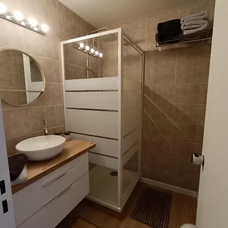 Happy 7 Apartment